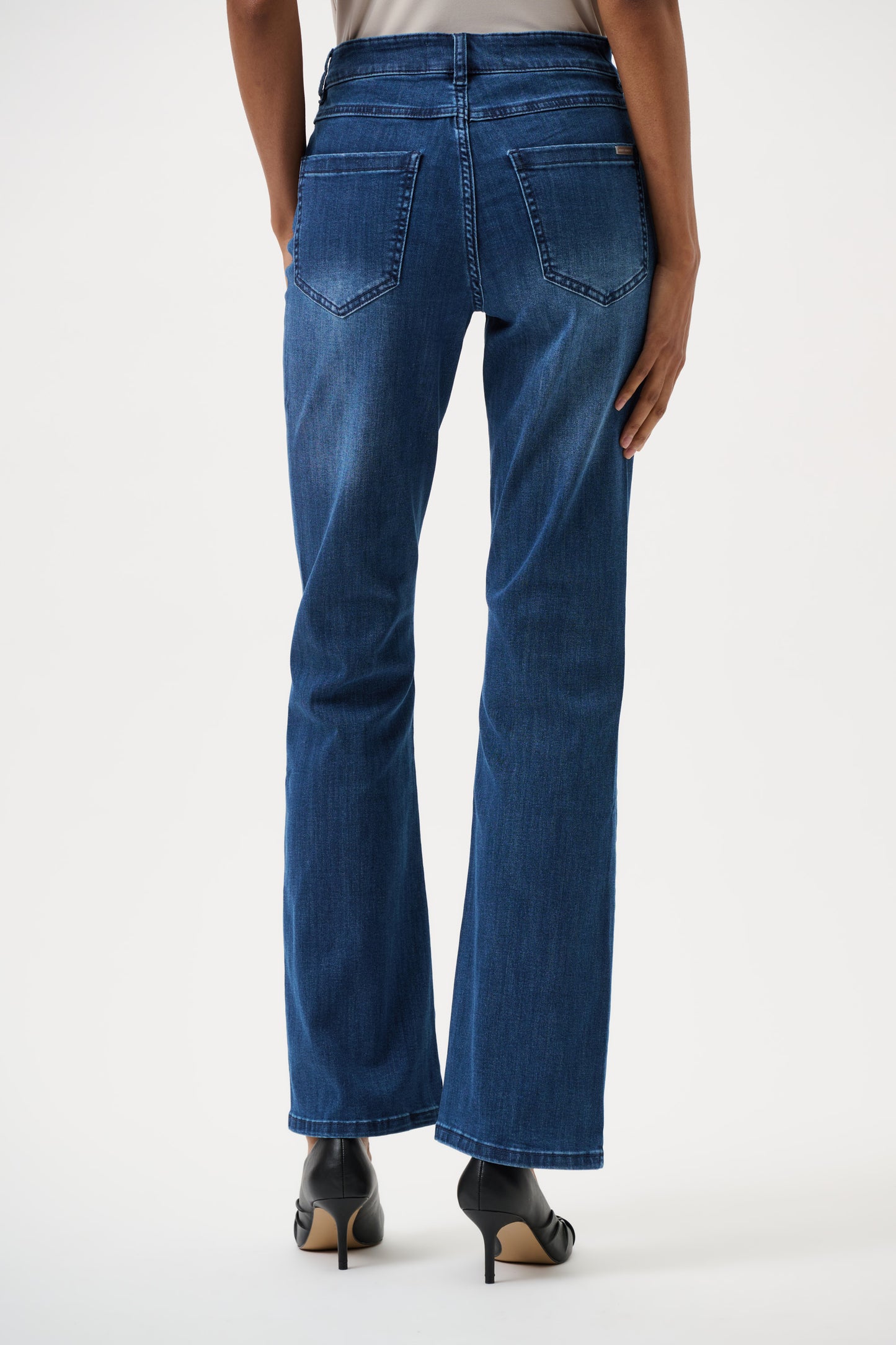 Joseph Ribkoff CO Brooke | Bootcut Jeans Medium Blue