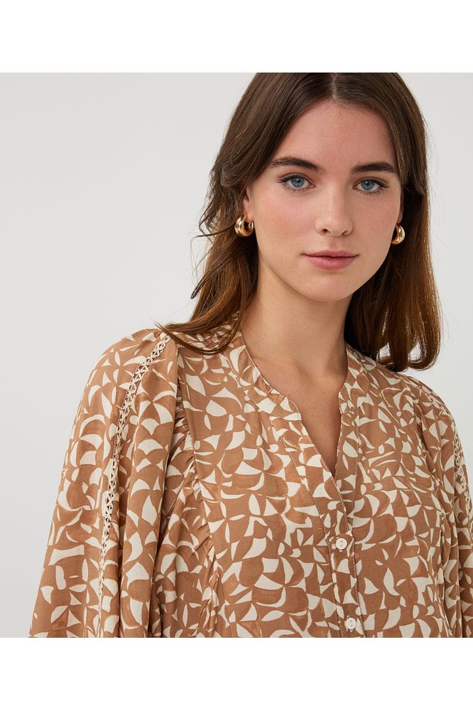 Esqualo Wide Scarlet Small Graphic Blouse