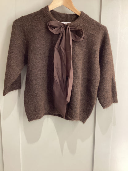 Daisy Cardigan Bow Neck Detail