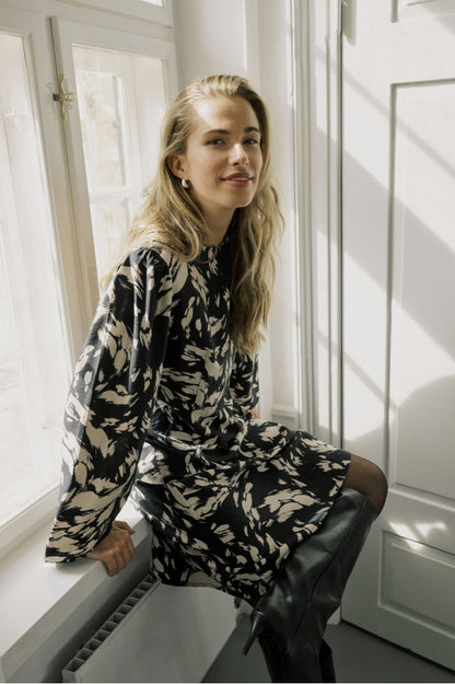 Kaffe KAulla Dress Black Gray Graphic