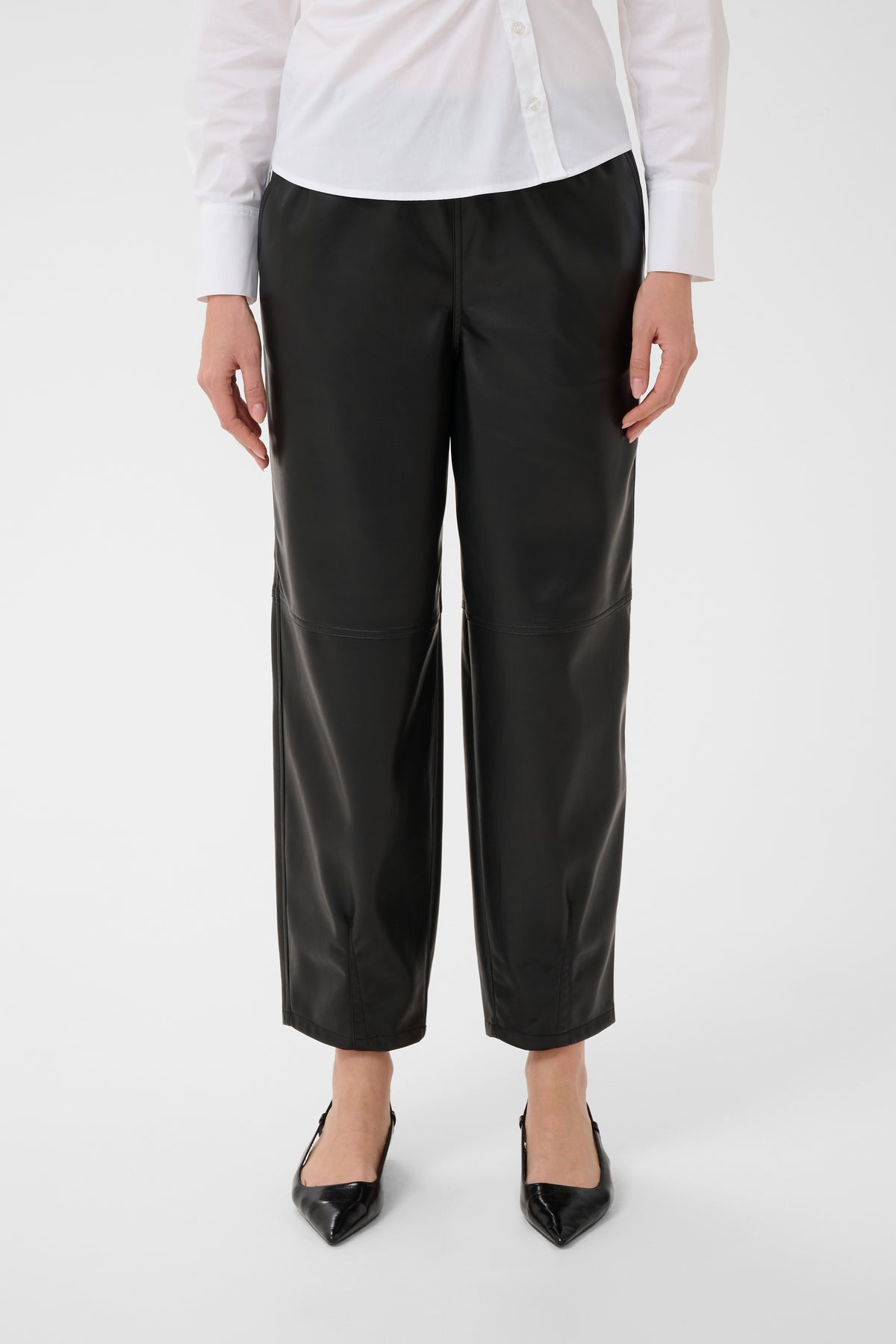 Kaffe KAarense Barrel Trouser Black Deep