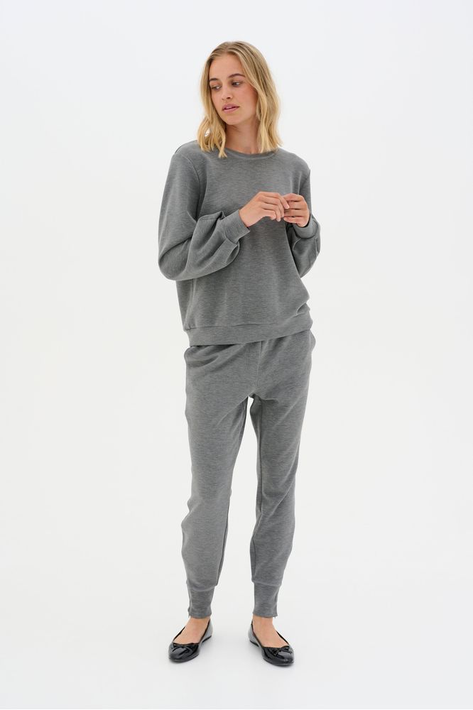 AW24 My Essential W 22 Sweat Pant