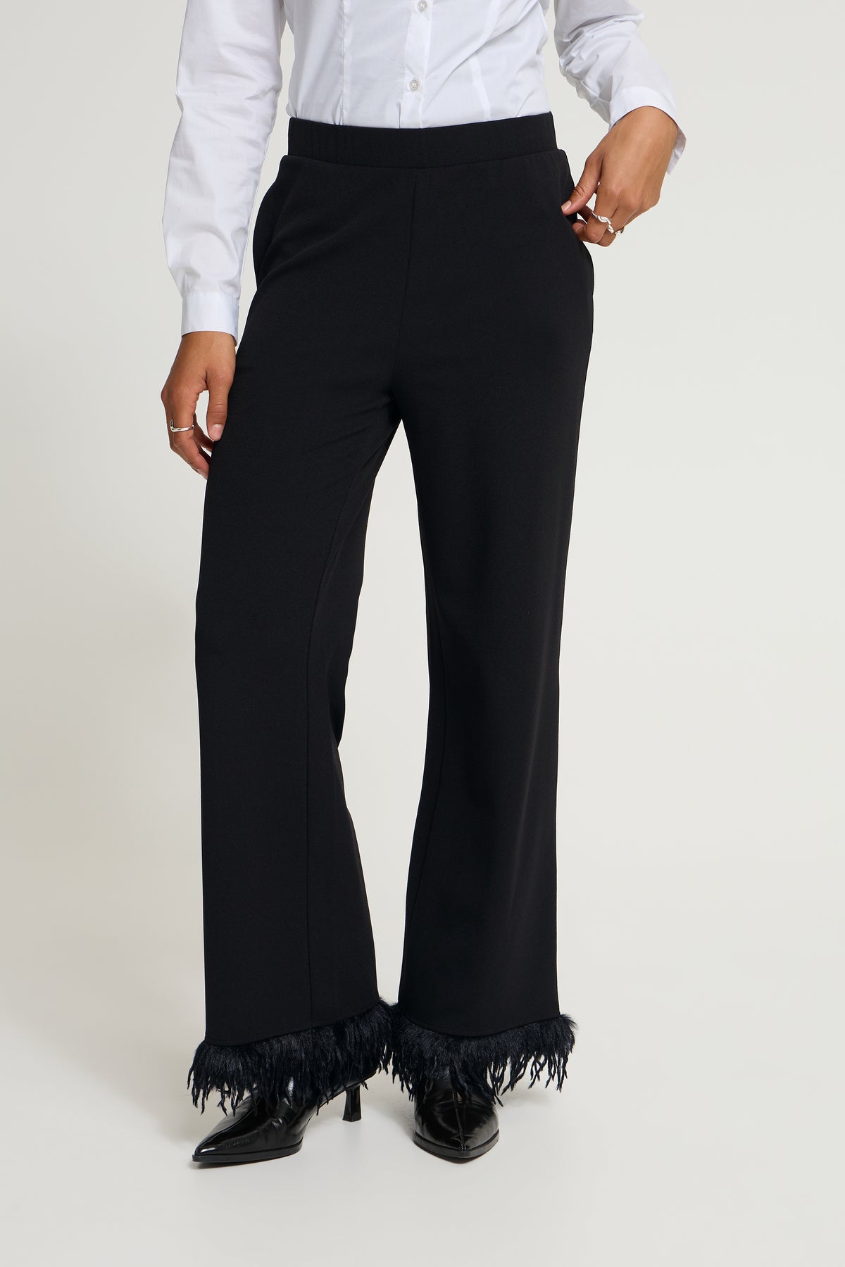 Ichi Katine Trousers Black