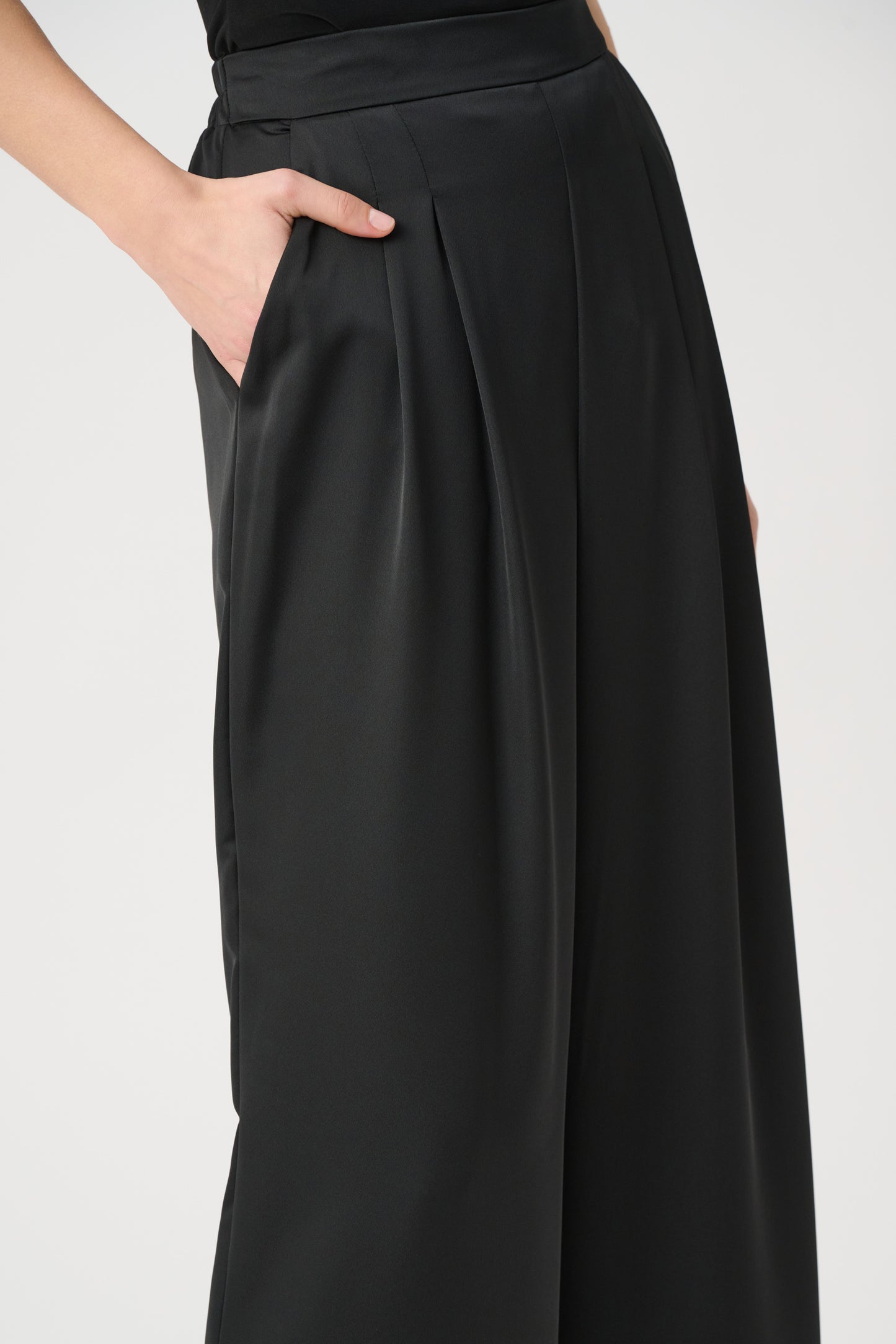 Joseph Ribkoff Satin Wide-Leg Pants Black