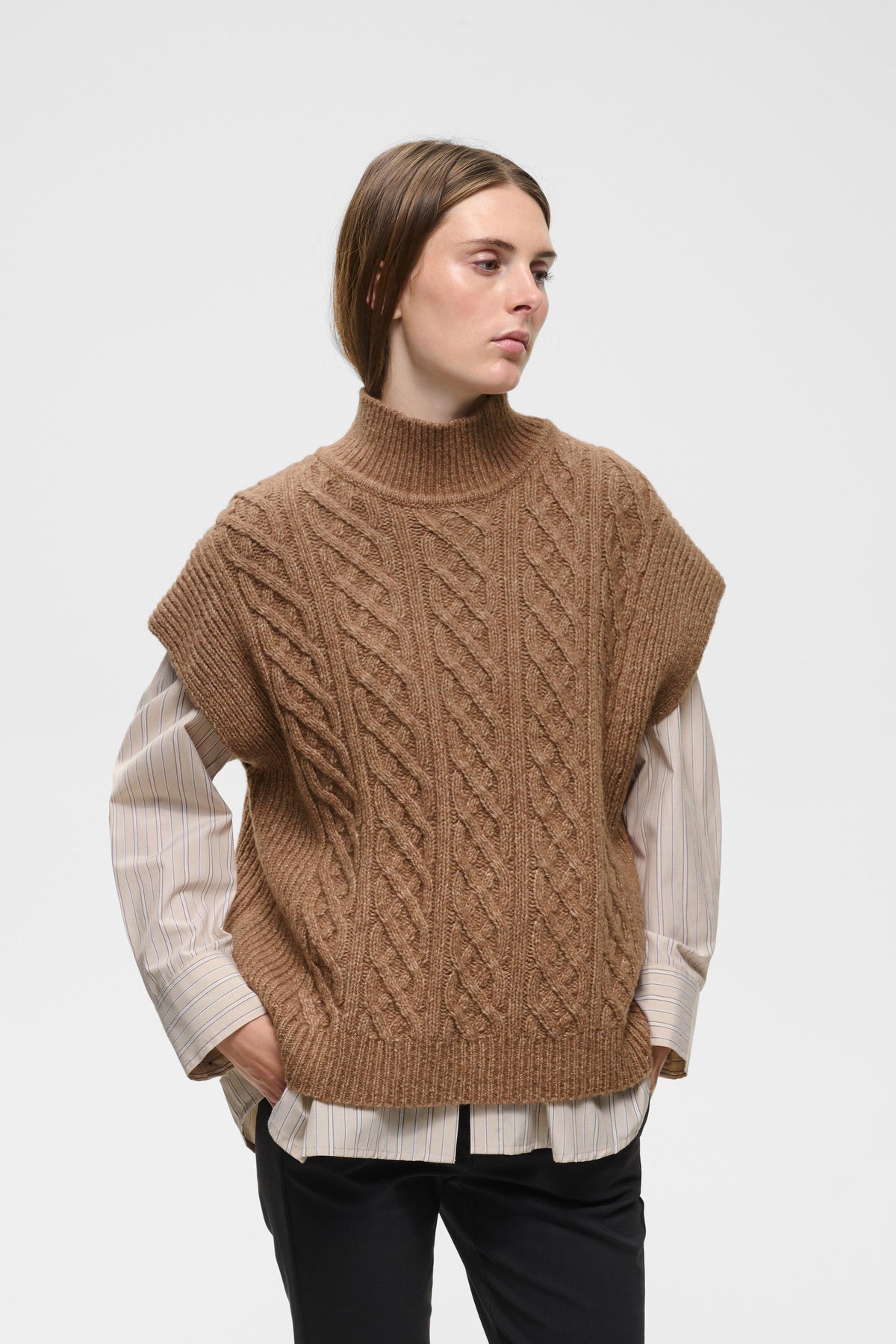 Inwear Taie Vest Slipover Tobacco Brown