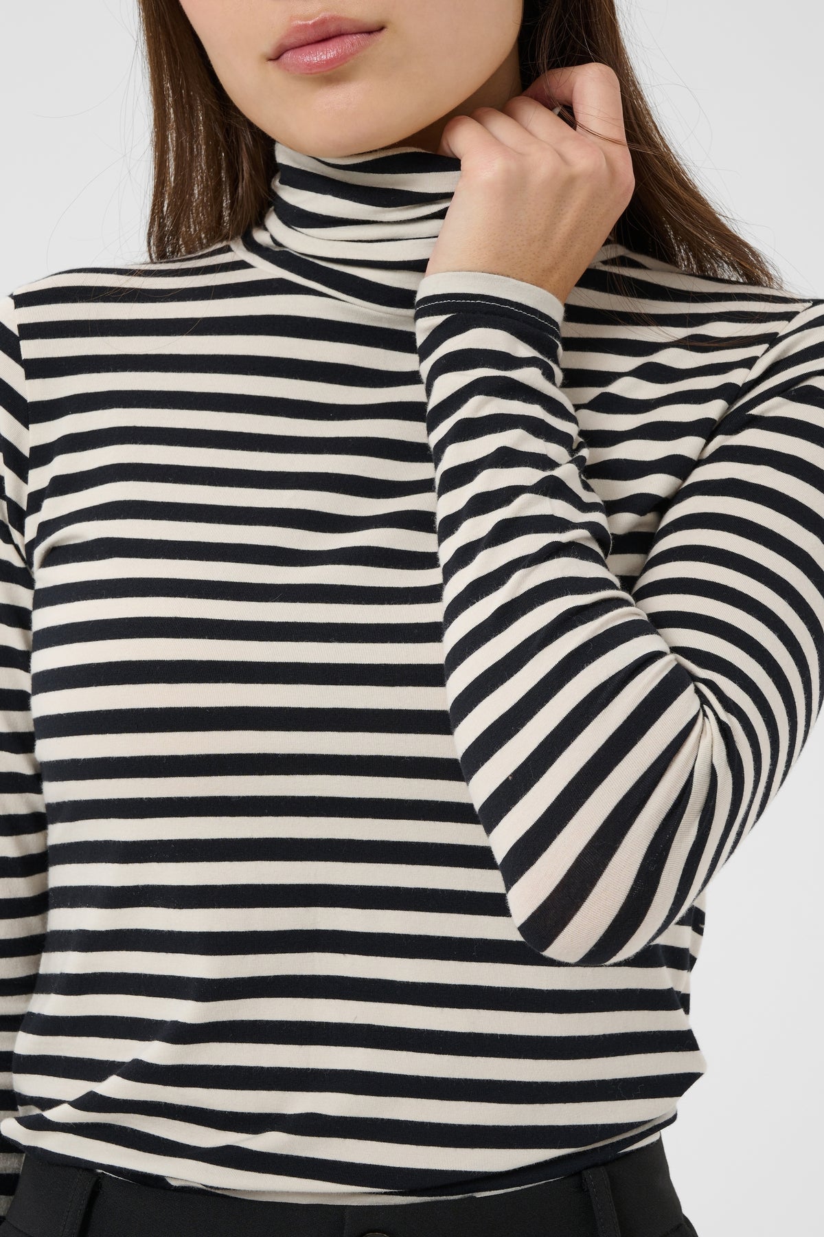 Part Two Efinas Top Black Stripe