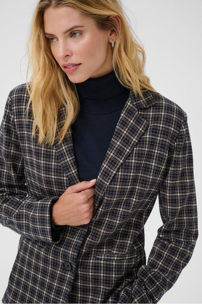 Part Two Vineke Blazer