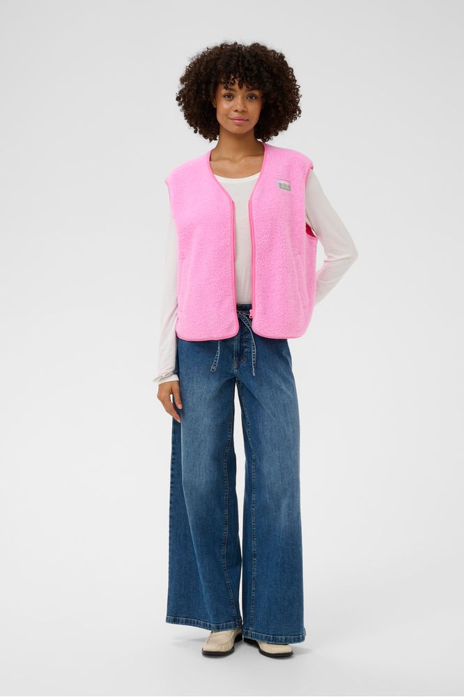 Culture Catina Teddy Waistcoat Pink