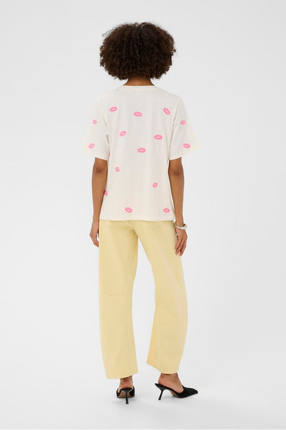 Culture Kissy T-Shirt Gardenia