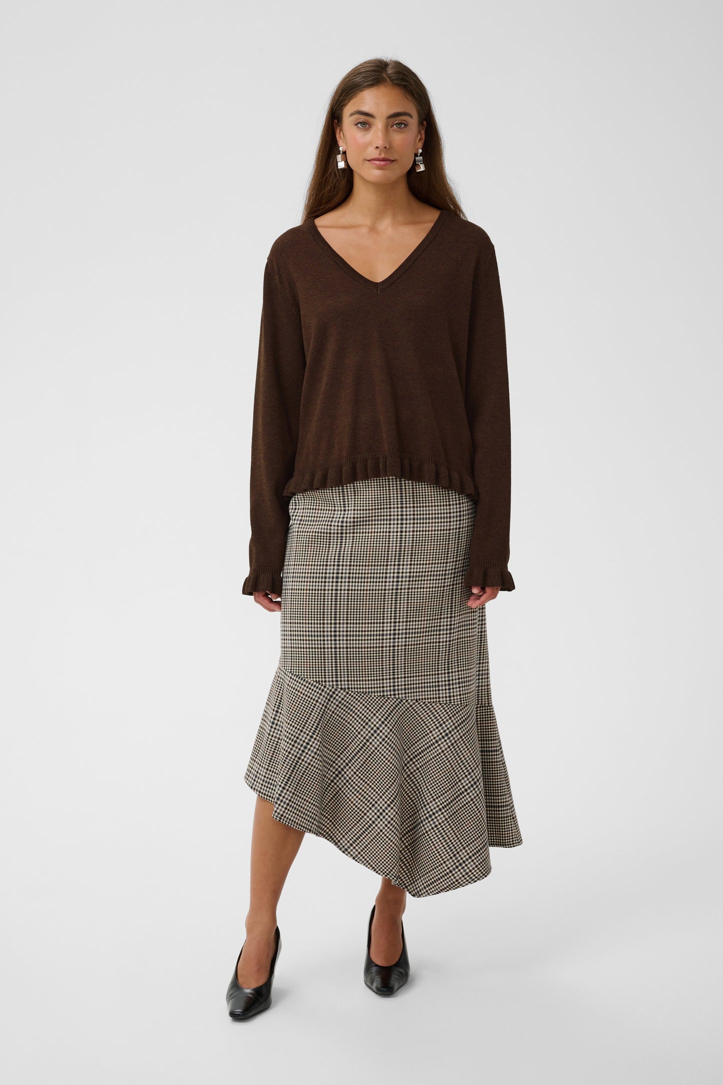 Culture Clare Annemarie Frill Vneck Pullover Coffee Bean