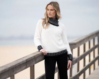 Marble White/Black Sweater 8026