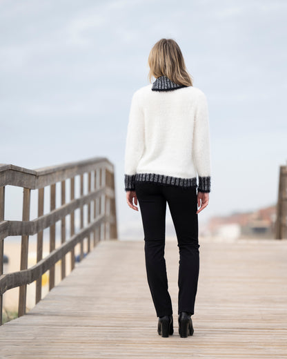 Marble White/Black Sweater 8026