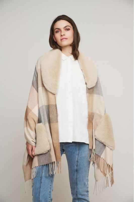 AW24 Rino & Pelle Apollo Poncho