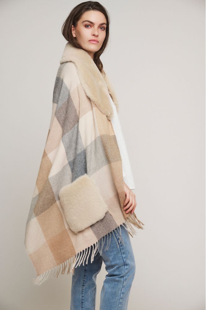 AW24 Rino & Pelle Apollo Poncho