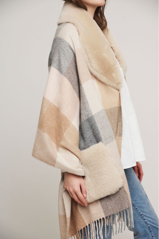 AW24 Rino & Pelle Apollo Poncho