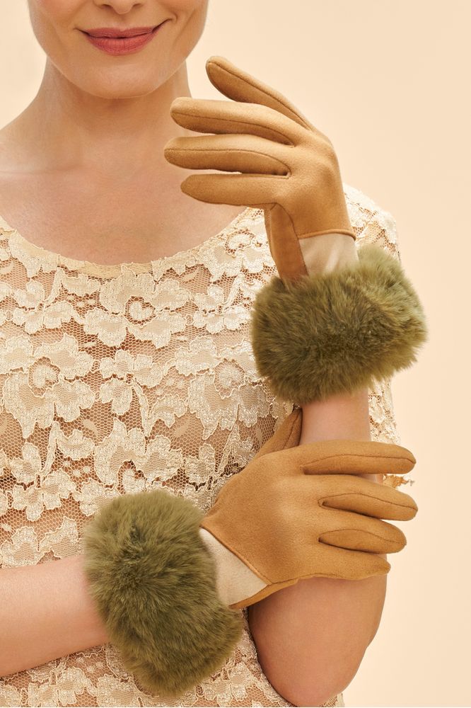 AW24 Powder Bettina Faux Fur/Suede Gloves