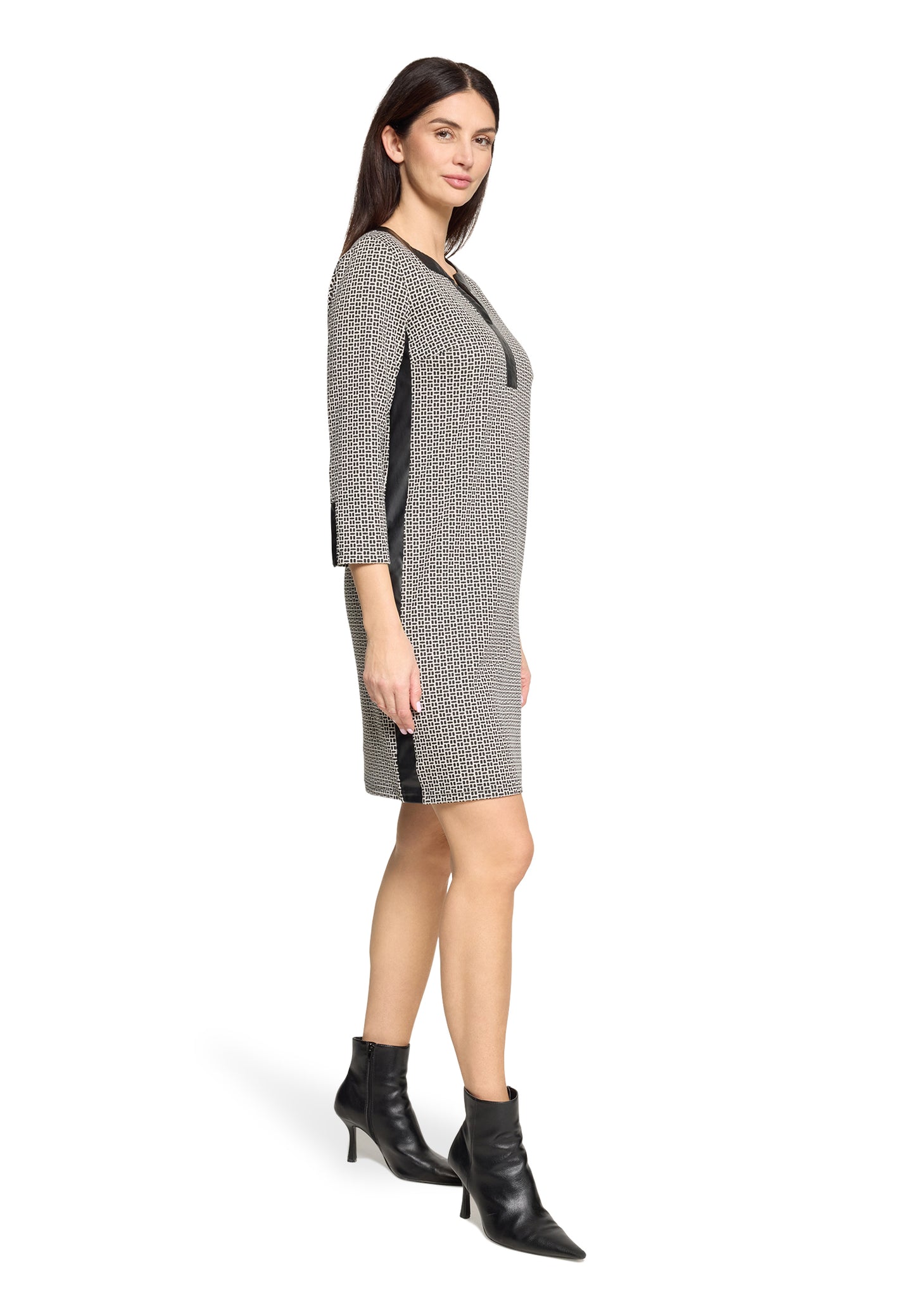 Betty Barclay Dress Cream/Black 1806/1703