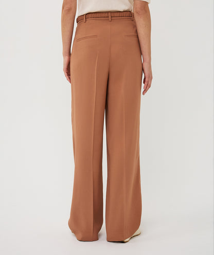 Esqualo Pleated Crepe Trousers Cappuccino