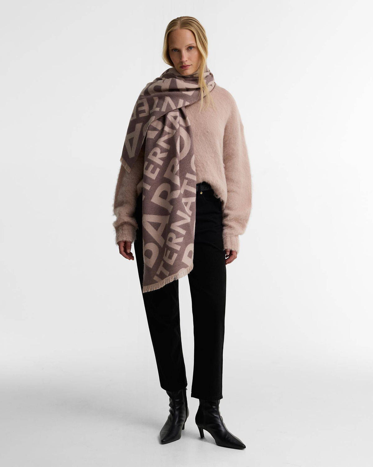 Barbour Kenna Logo Scarf Truffle