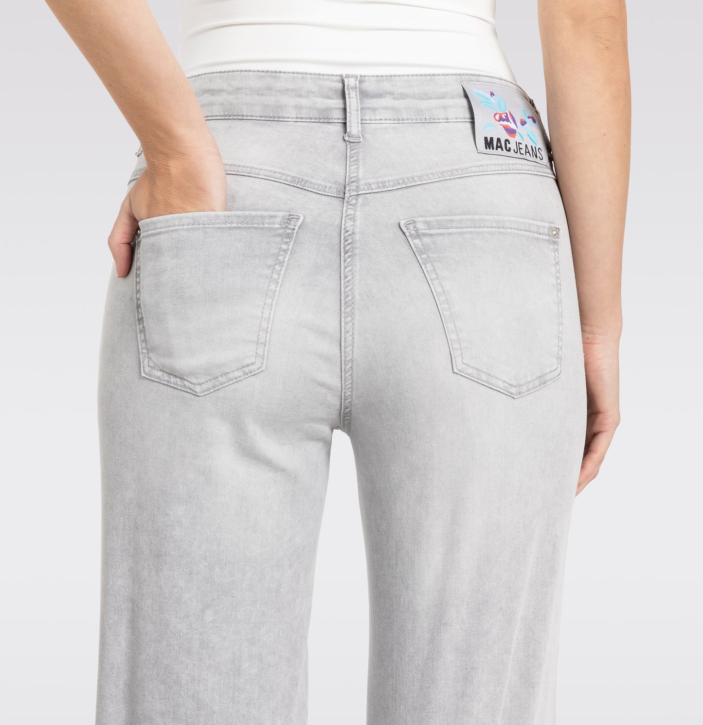 MAC Dream Wide Ash Grey