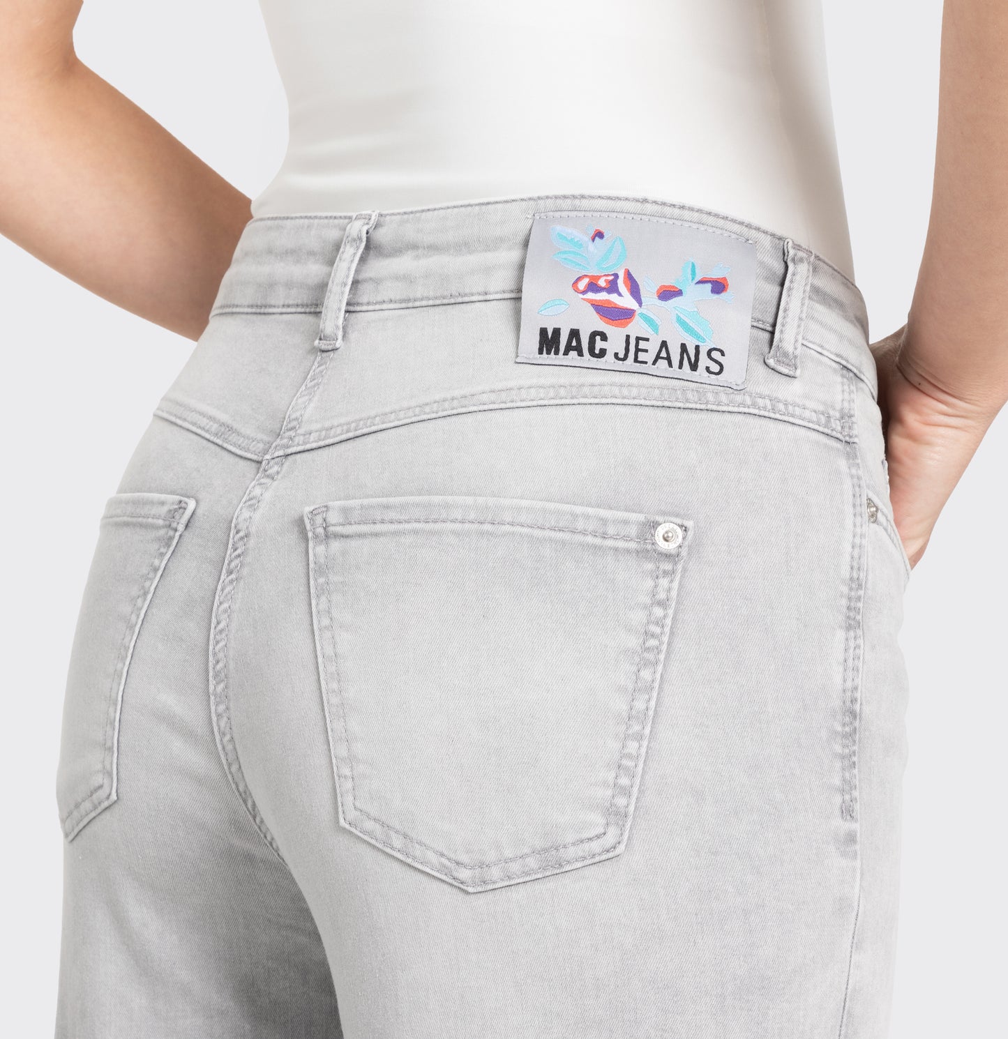 MAC Dream Wide Ash Grey