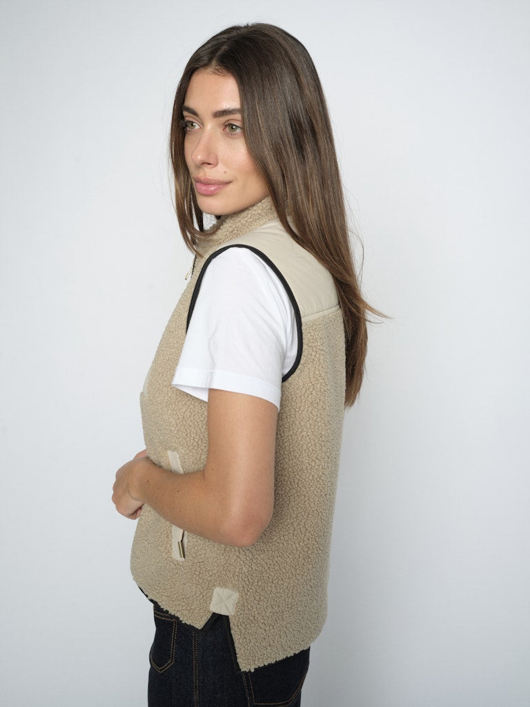 Mos Mosh Rowe Eli Teddy Vest Feather Gray