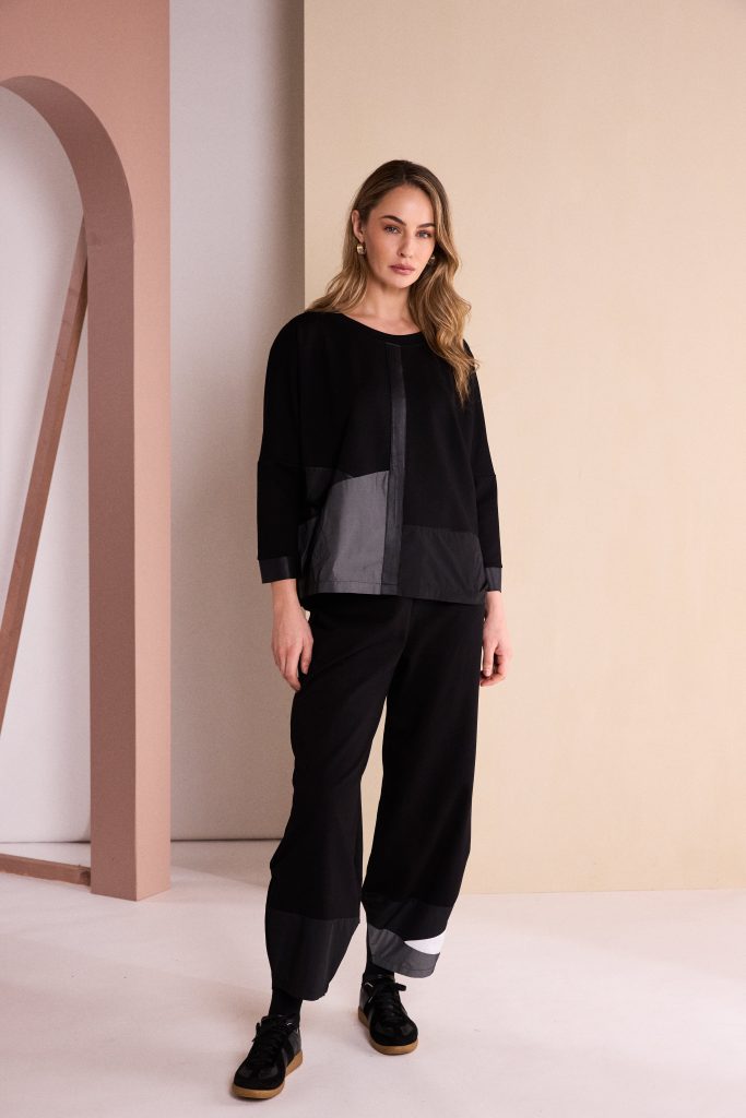 Naya Round Neck Top Black/Grey