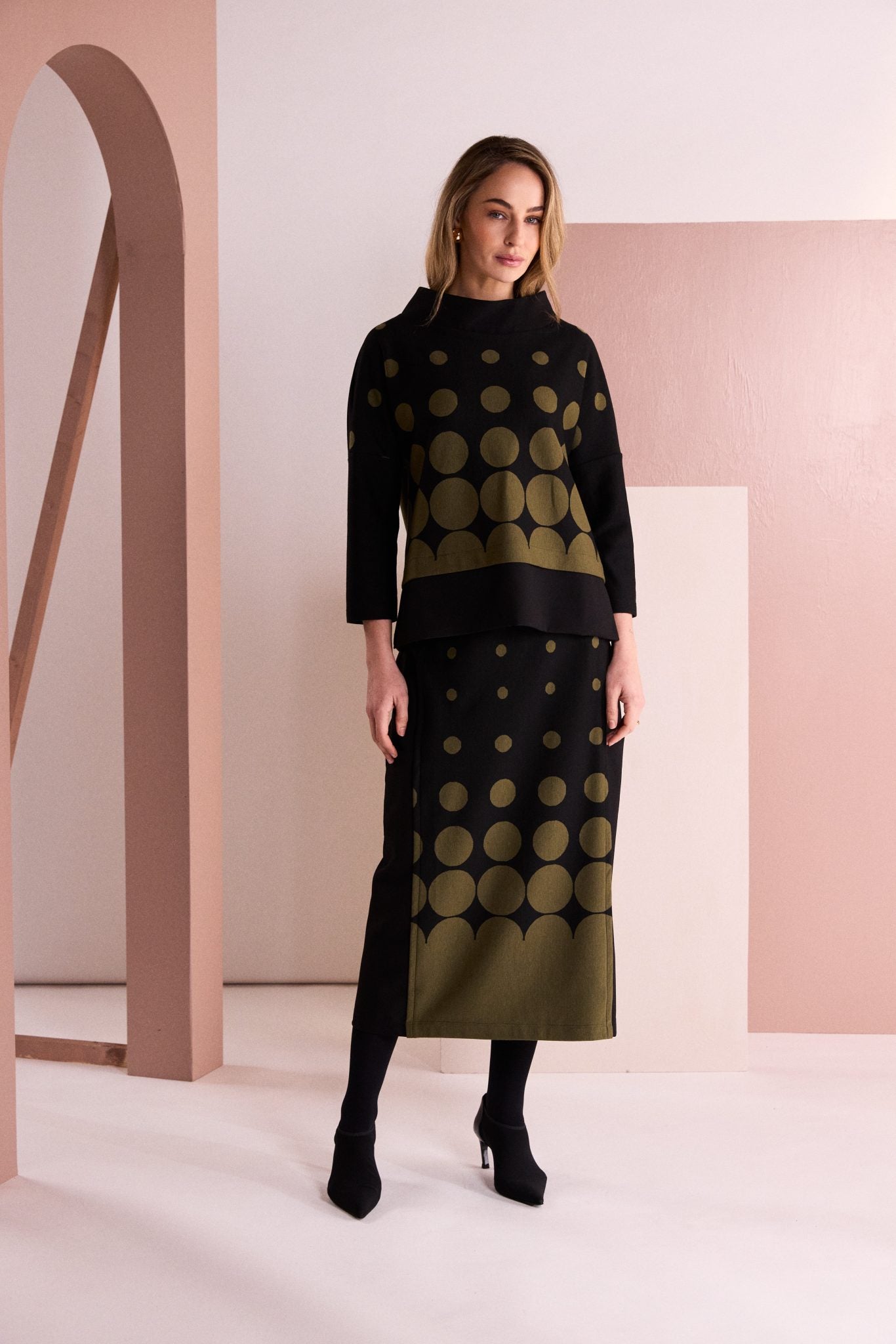 NAYA Spot Print Top- Black/Avocado