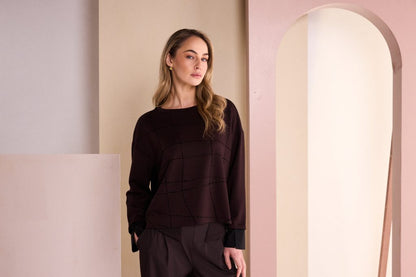Naya Round Flocking Stitch Top Black/Choko