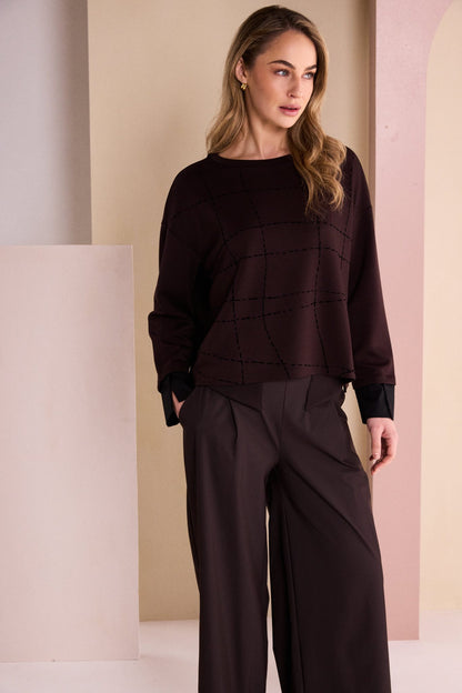 Naya Round Flocking Stitch Top Black/Choko