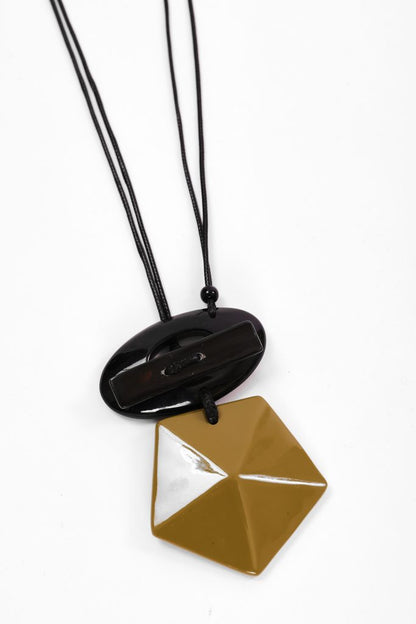 Naya Stone Circle Bar Necklace Black/Avacado
