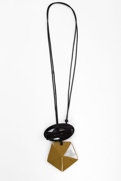 Naya Stone Circle Bar Necklace Black/Avacado