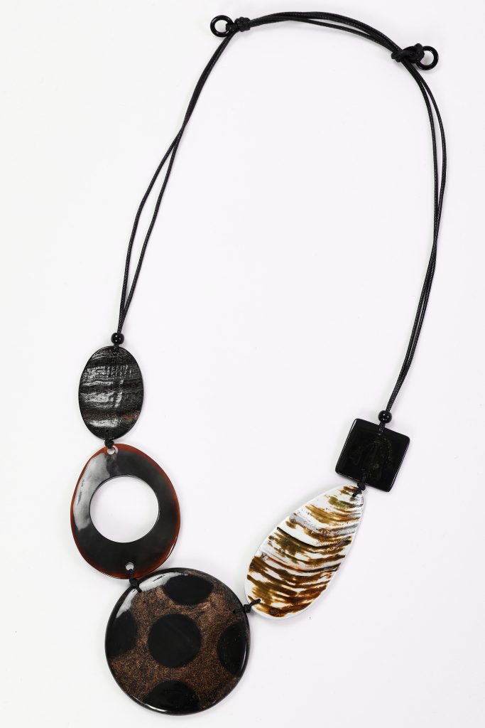 Naya Necklace Spot Stone Black / Sand