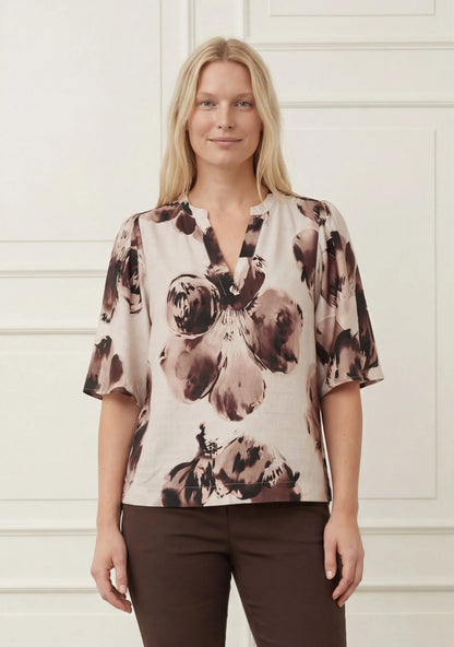 I Say Naomi S/S Blouse Aubergine Floral
