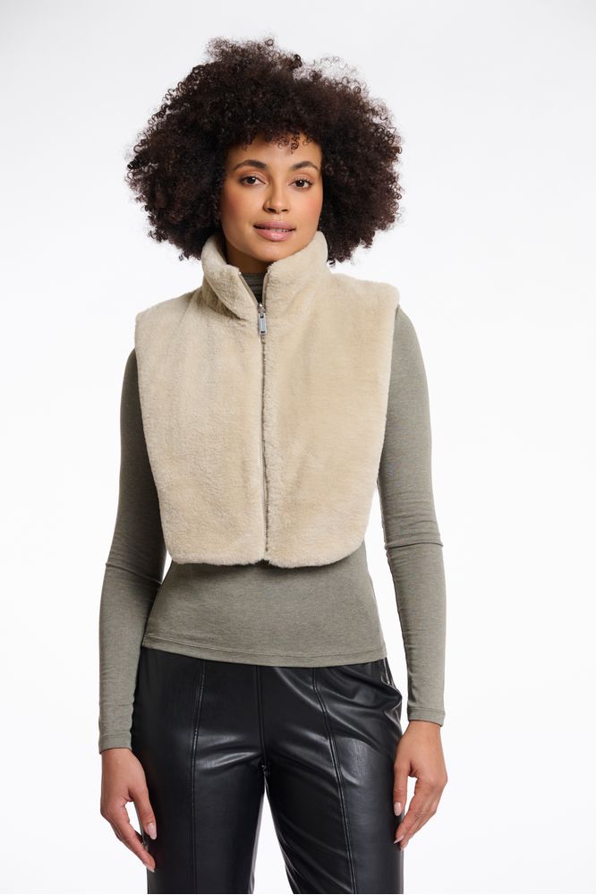 Rino & Pelle Birch Nura Faux Fur Bib