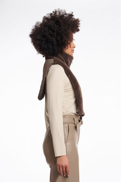 Rino & Pelle Dark Toffee Nura Faux Fur Bib