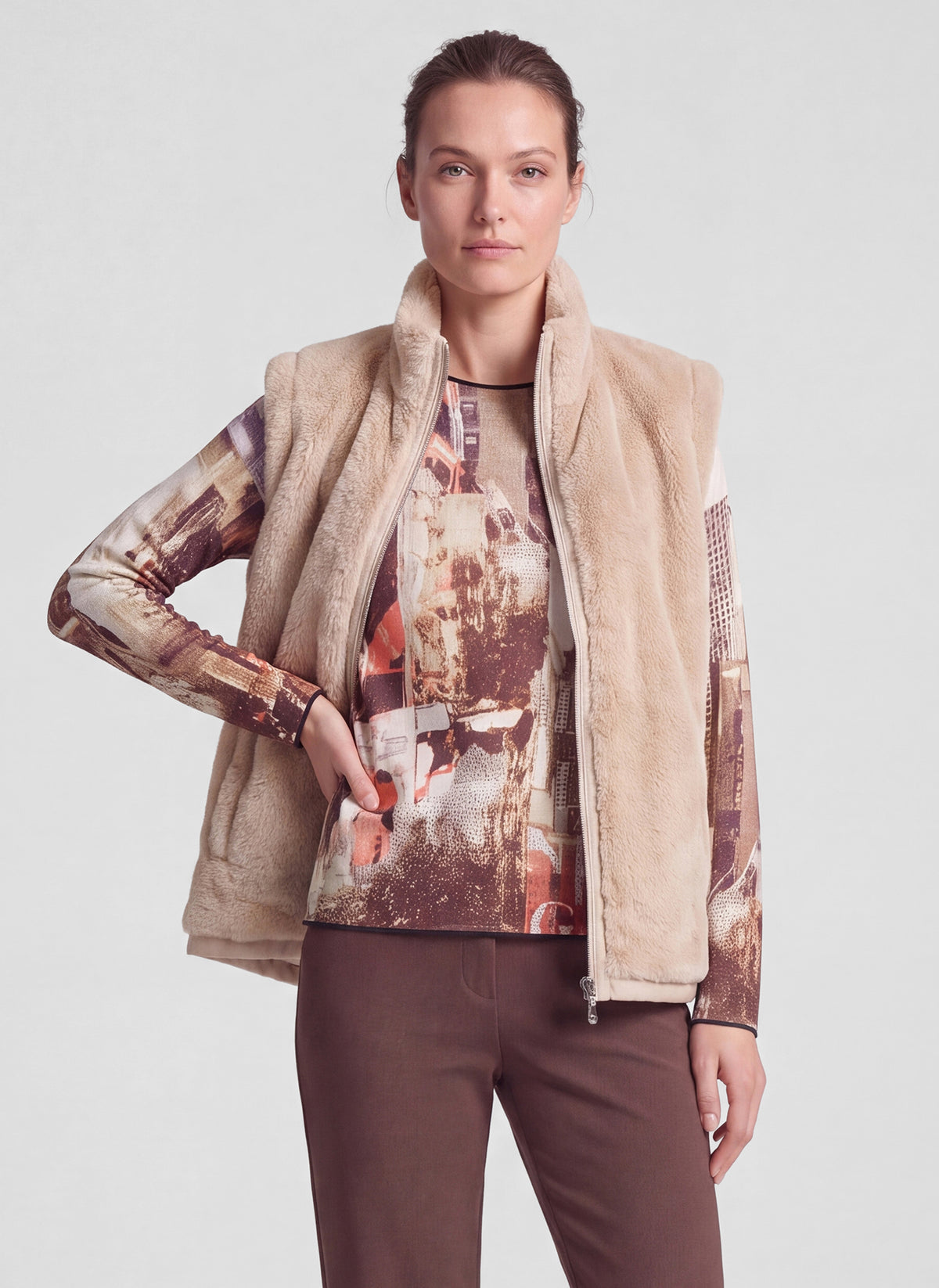 Rabe 57-122871 Waistcoat Biscuit
