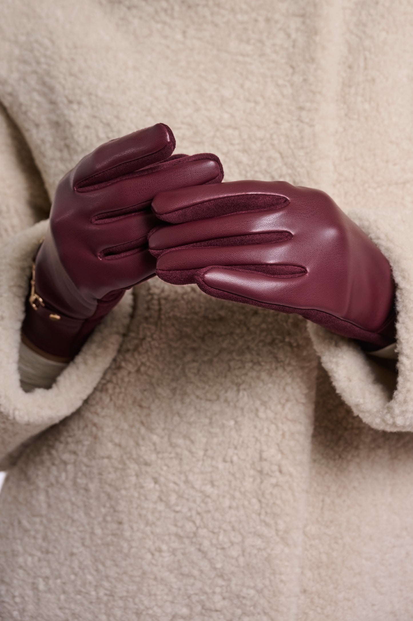 Rino & Pelle Havila Faux Leather Gloves Sangria