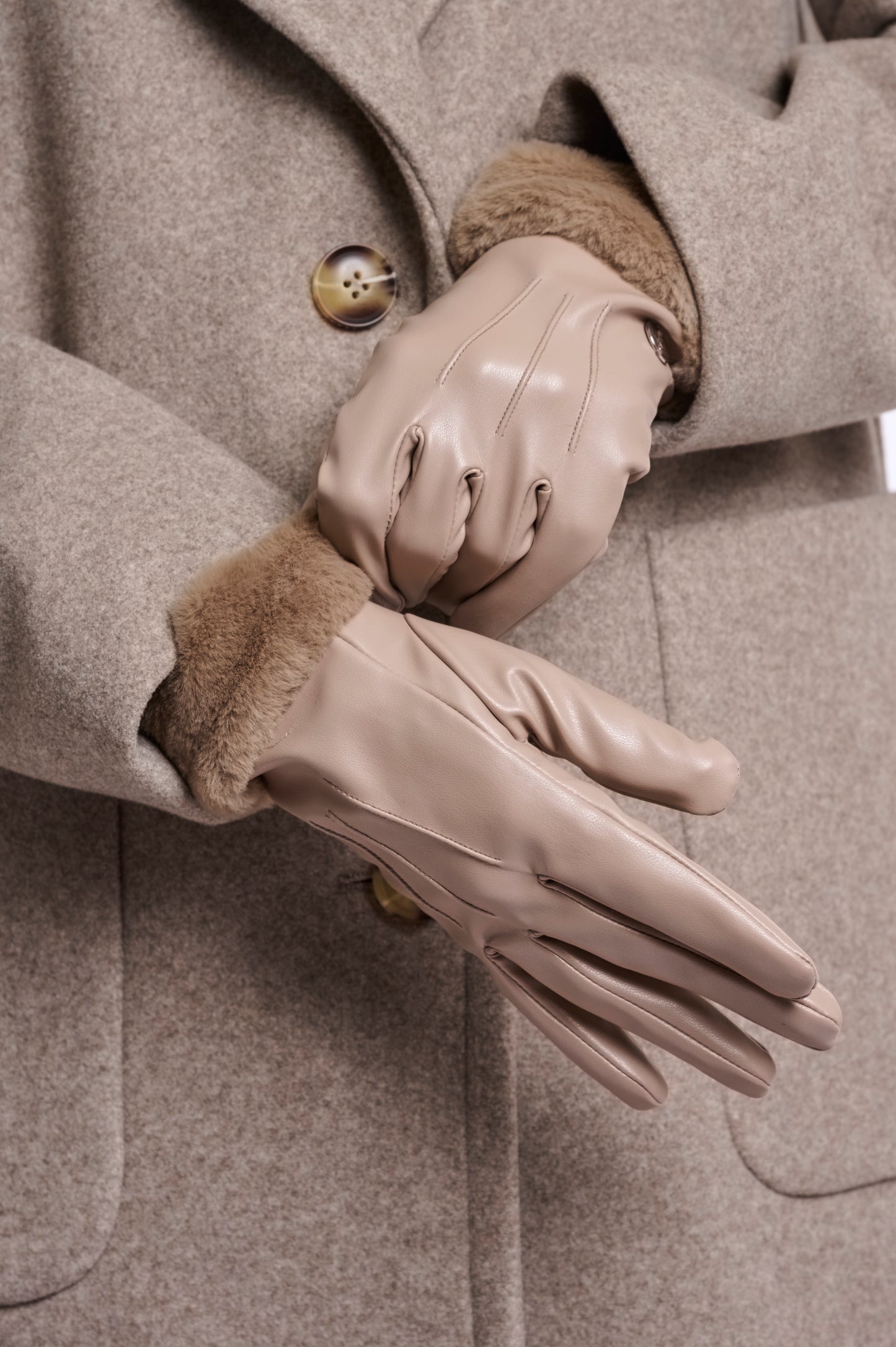Rino & Pelle Arca Faux Fur Gloves Pearl Taupe