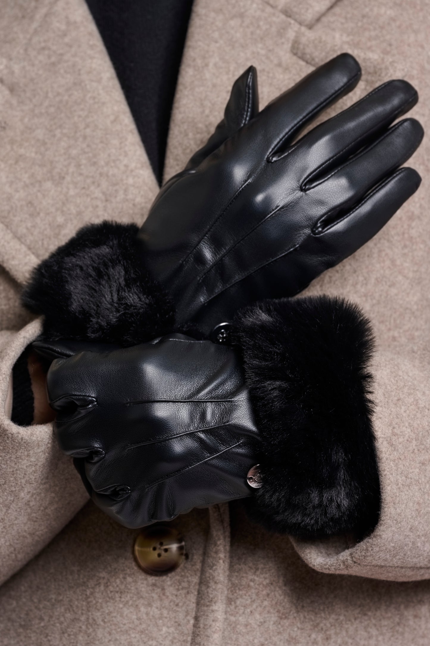 Rino & Pelle Arca Gloves Faux Fur Gloves Black