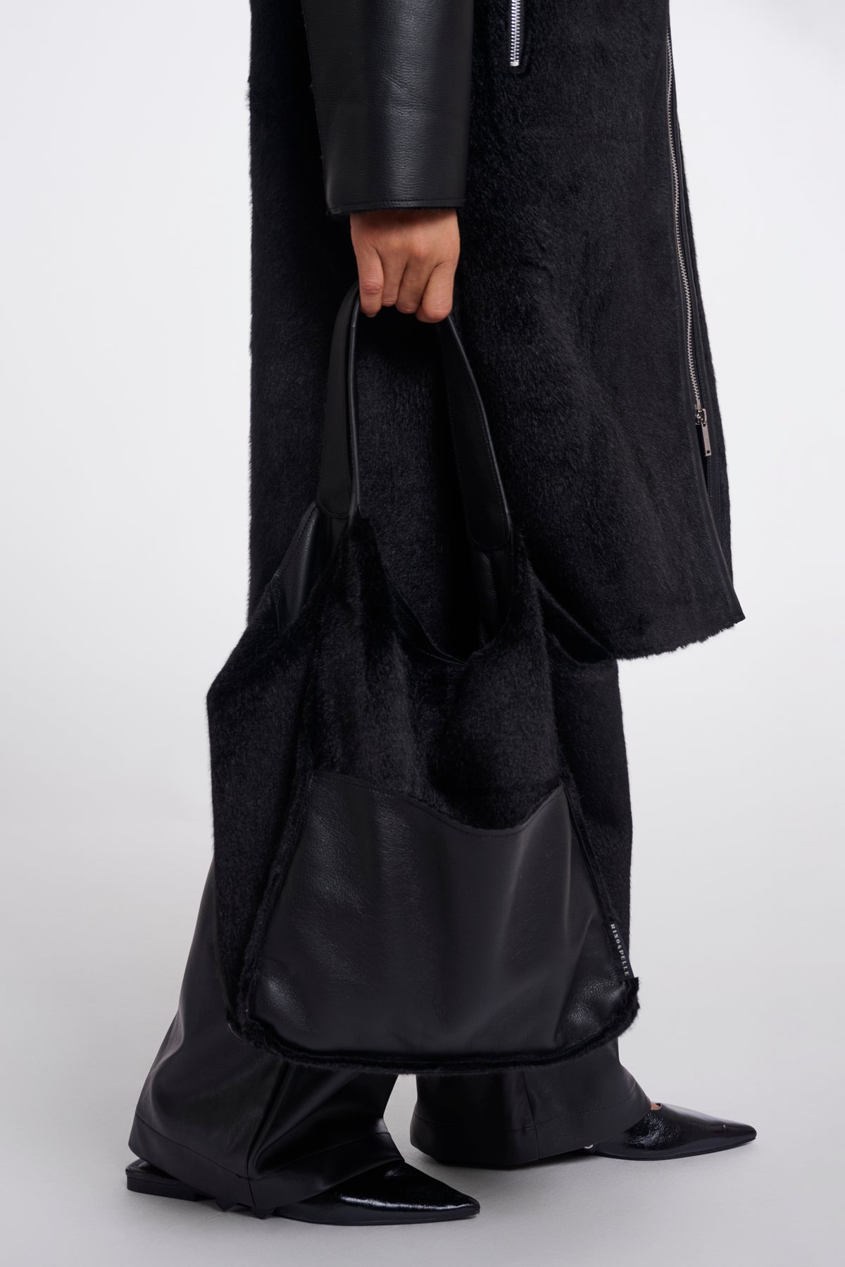 Rino & Pelle Chi Handbag Black