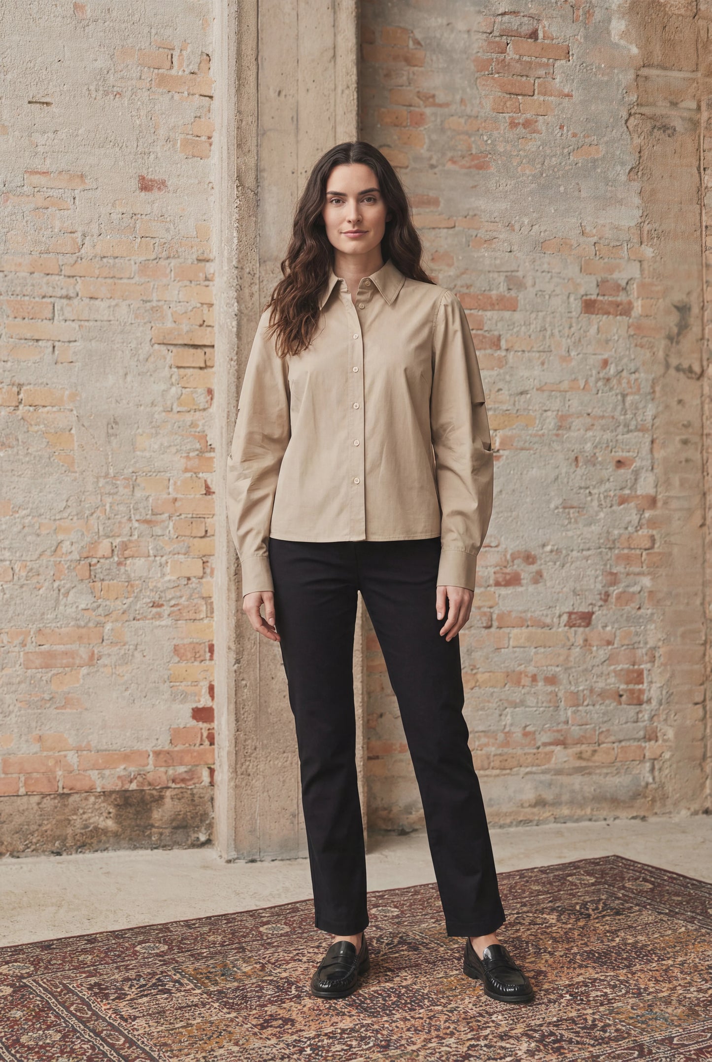 I Say Sigga Sleeve Shirt-Light Taupe