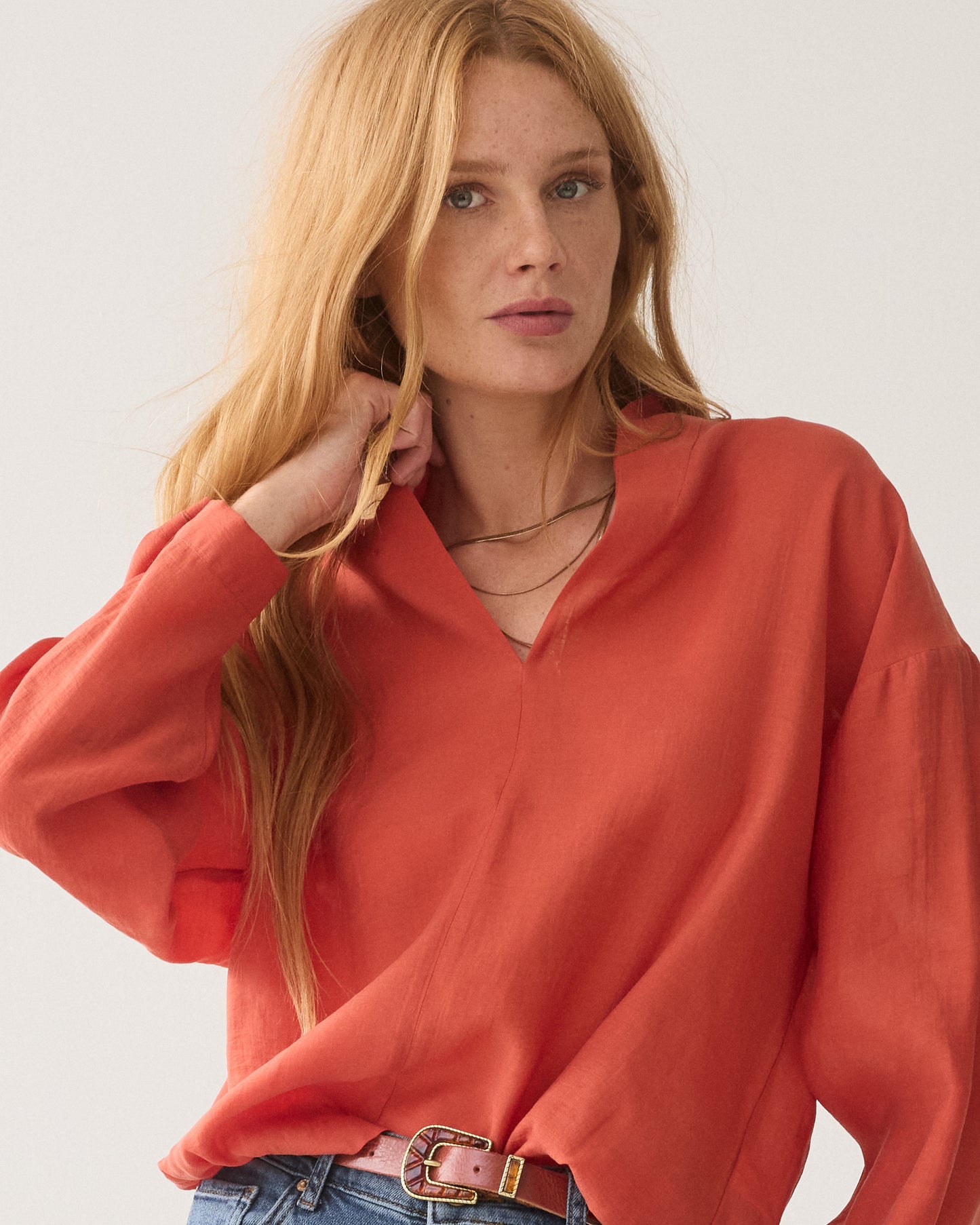 Summum V Neck Top Goji Berry