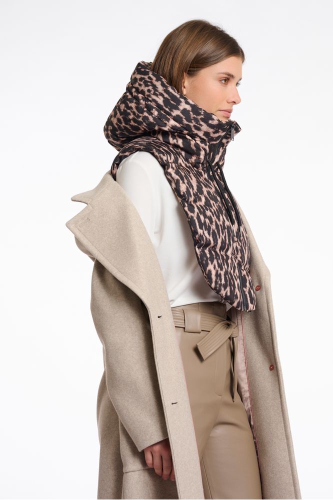 Rino & Pelle Leopard Tabita Padded Bib