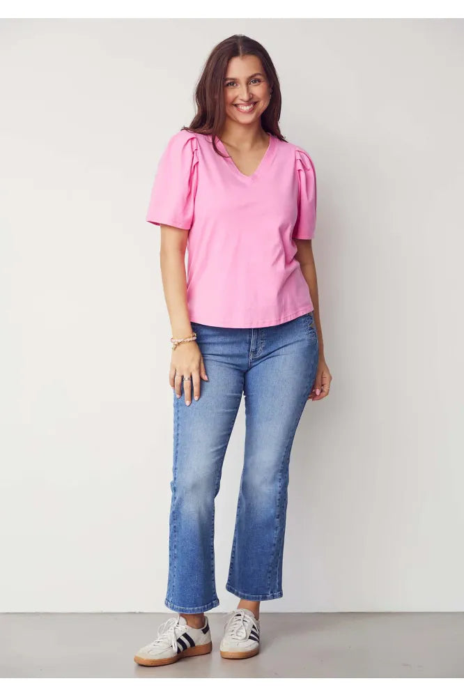 ISAY Tinni V-Neck T-Shirt