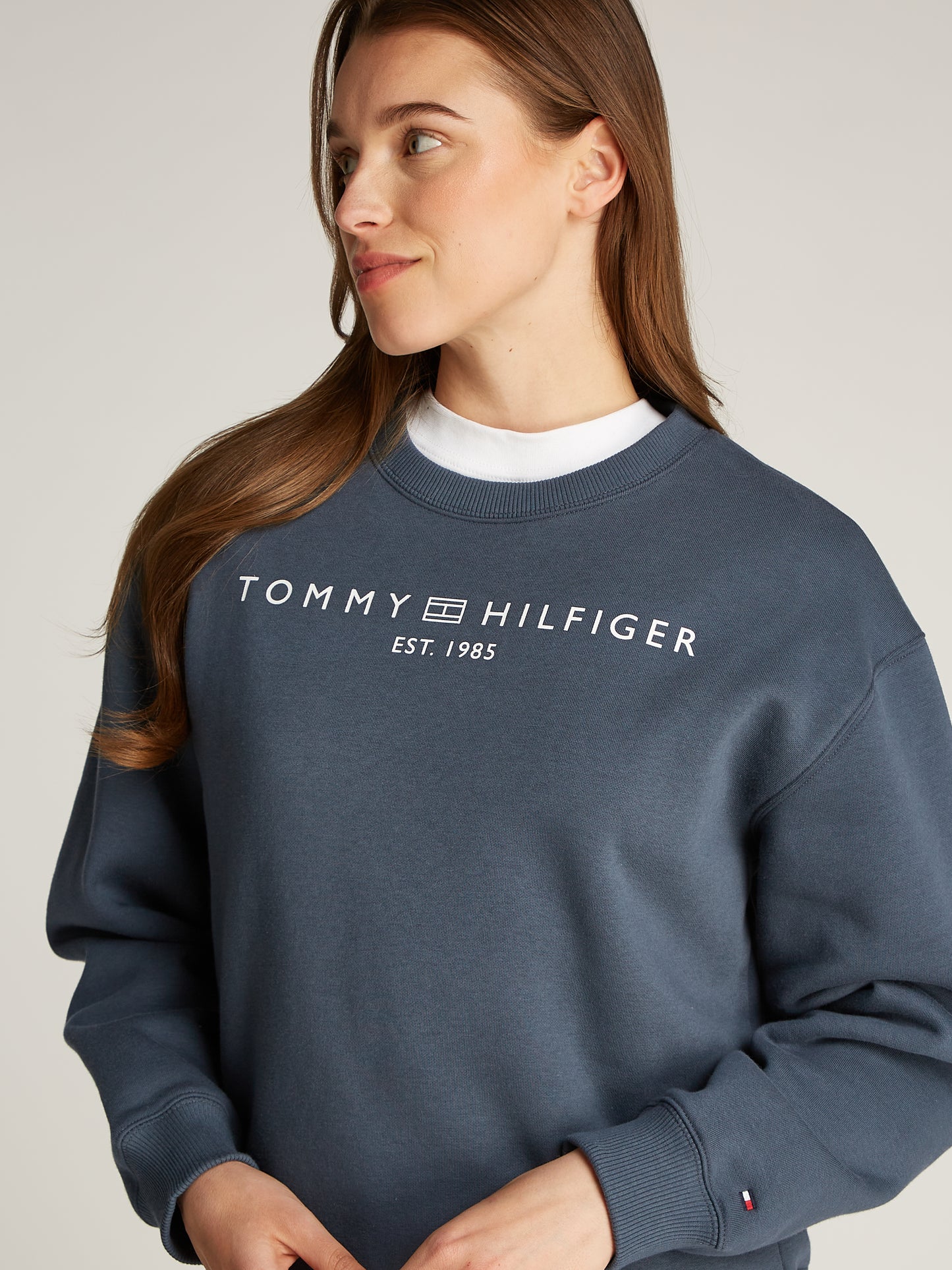 AW24 TH Modern Crop Logo Sweatshirt