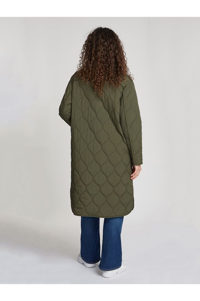 AW24 TH TJW Onion Quilt Coat