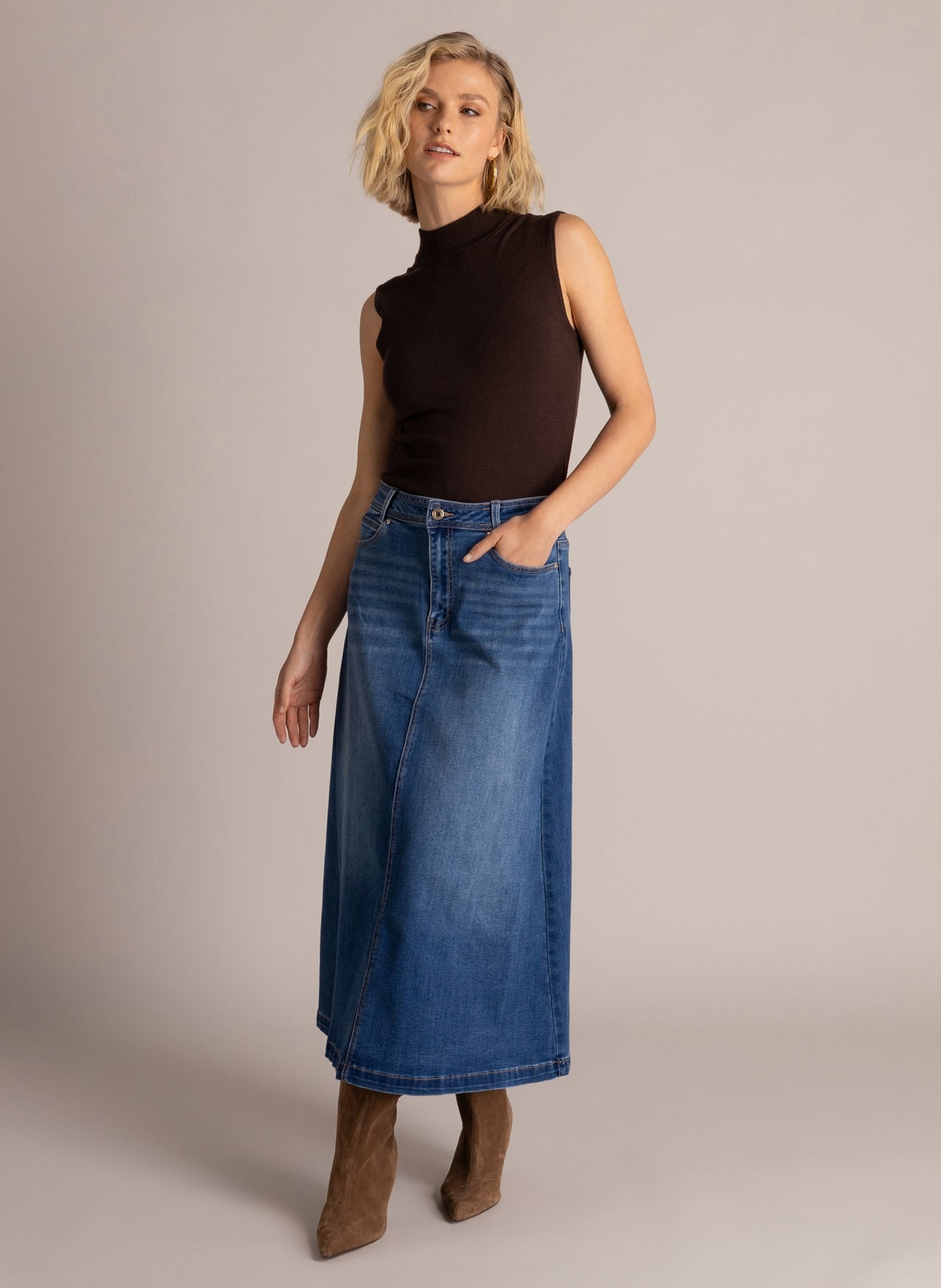 Yest Chloe Essential Skirt Dark Stone