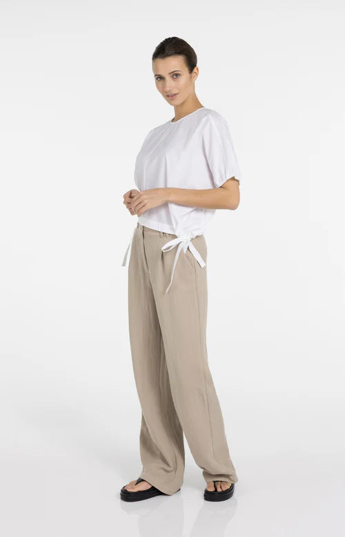 YAYA Adjustable Waist Top Pure White