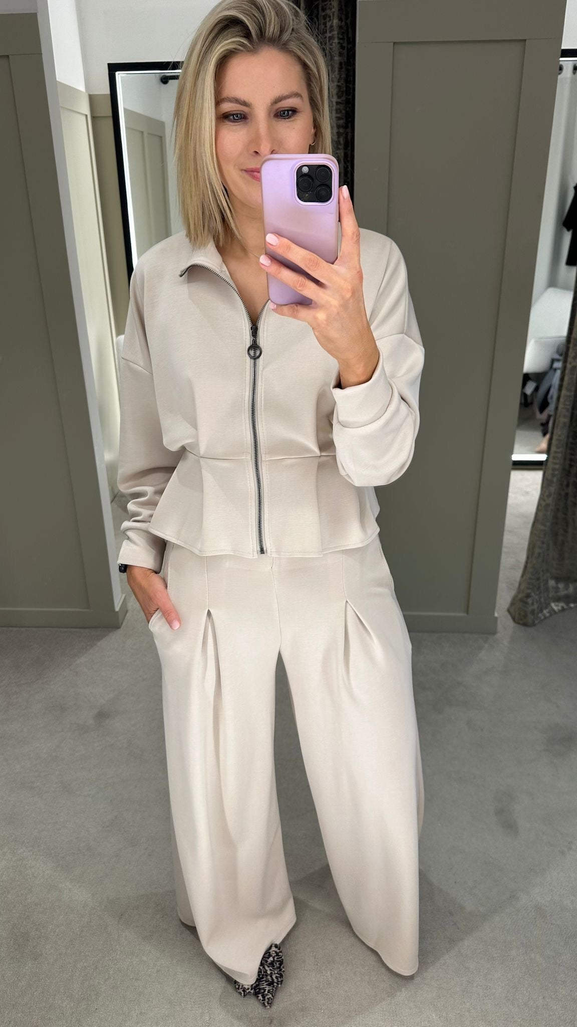 DECK Leisure Suit Beige 20110